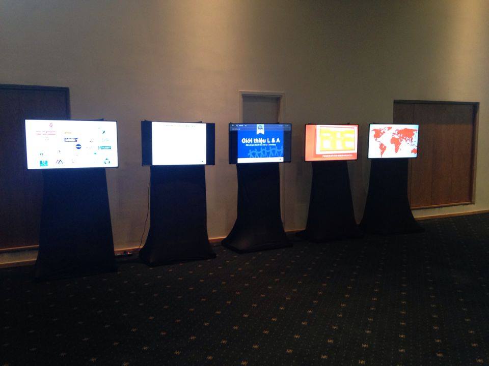 thue-chan-tivi-di-dong